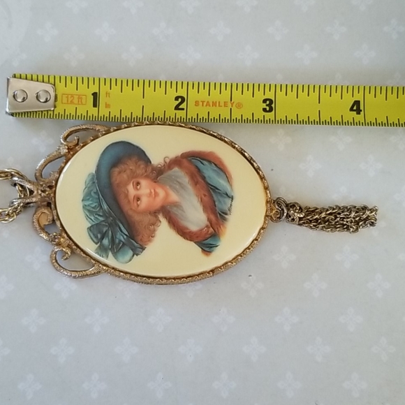 Vintage Victorian Lady Gold Tone Pendant Necklace - Picture 7 of 9